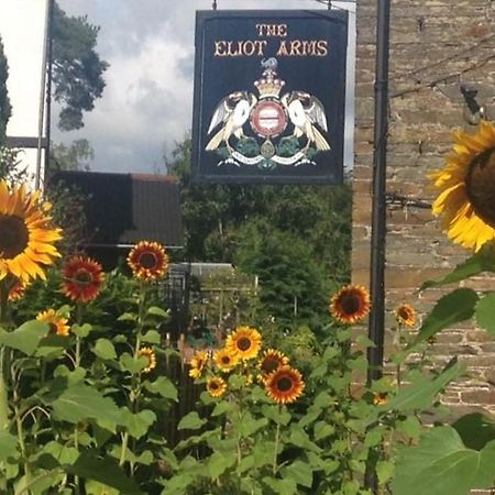 The Eliot Arms Hotel Saint Germans Bagian luar foto