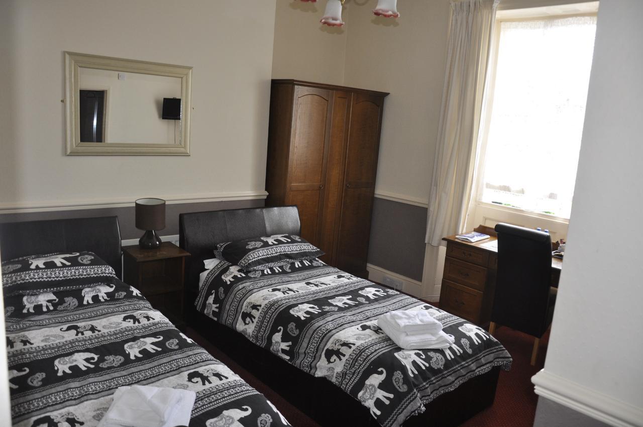 The Eliot Arms Hotel Saint Germans Bagian luar foto